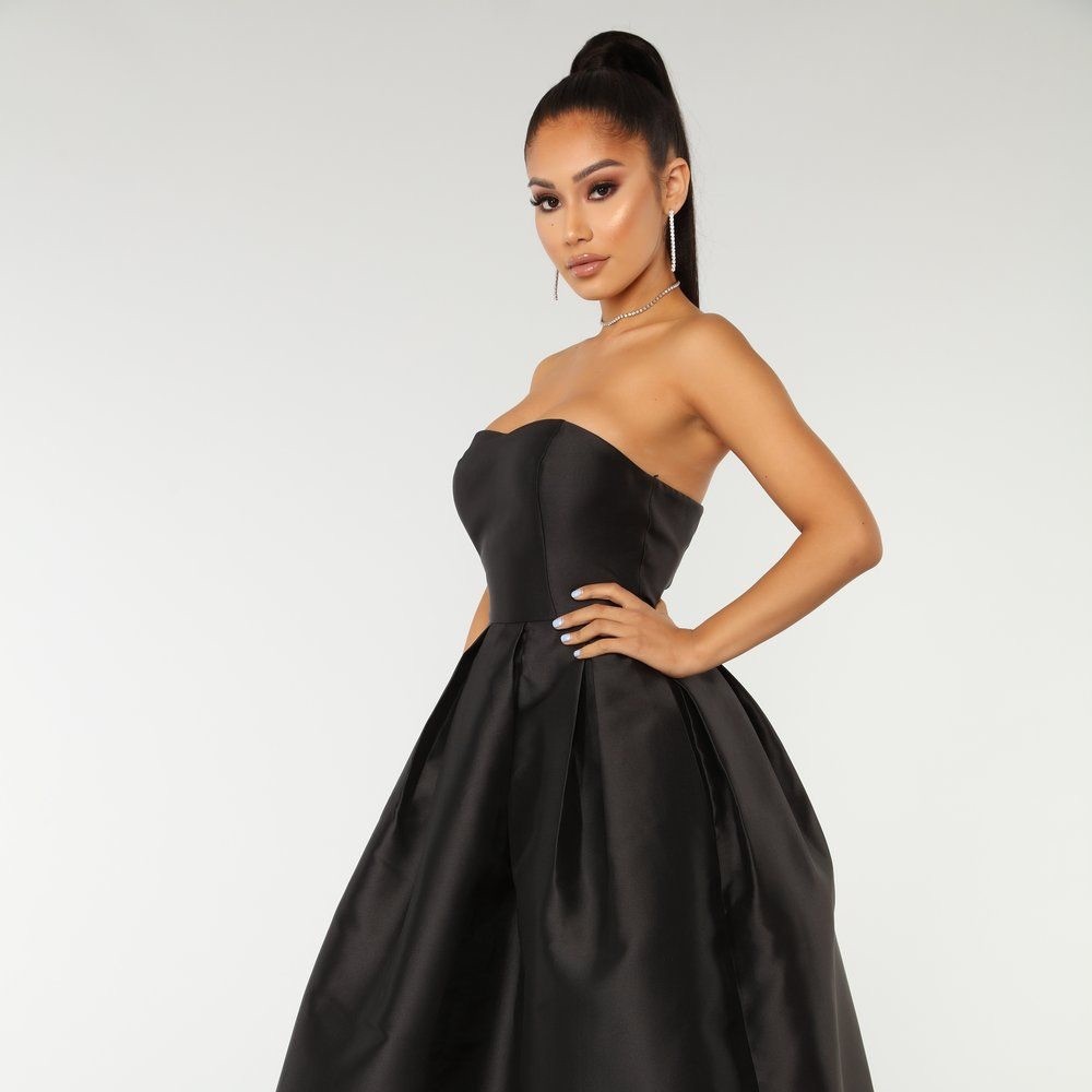 Carolina Herrera strapless midi ball gown